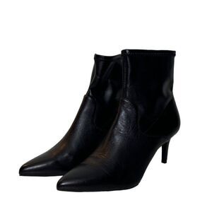 1901 Black Leather Pointed Toe Ankle Boots 8M